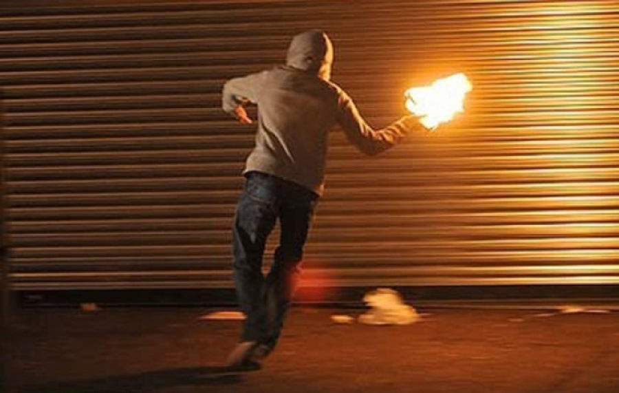 Επίθεση με βόμβες μολότοφ στο υπουργείο Πολιτισμού τα ξημερώματα